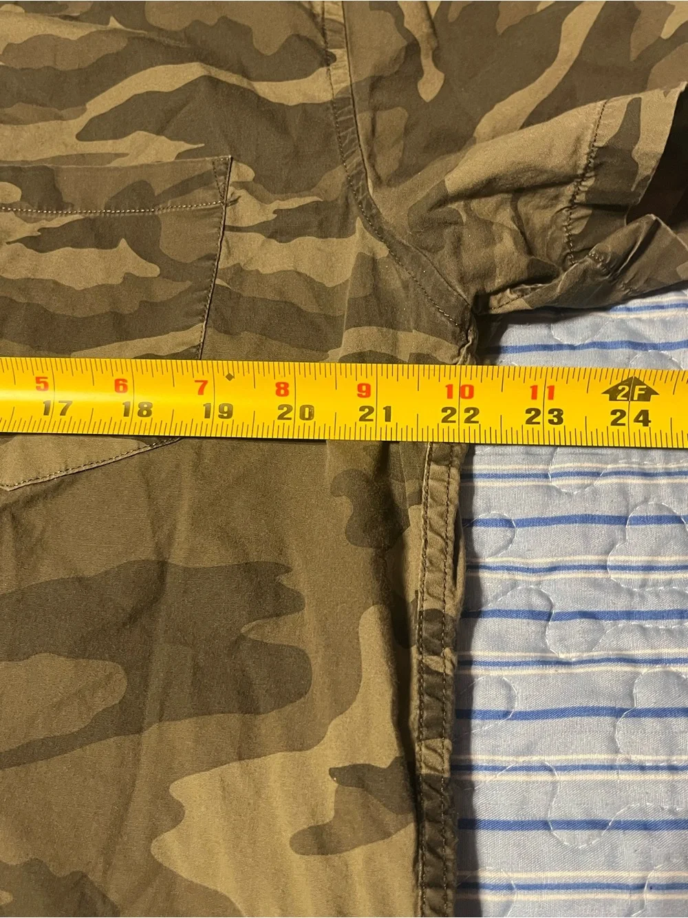 J. Crew Men’s Camo Button-Down Shirt - Olive Green Medium